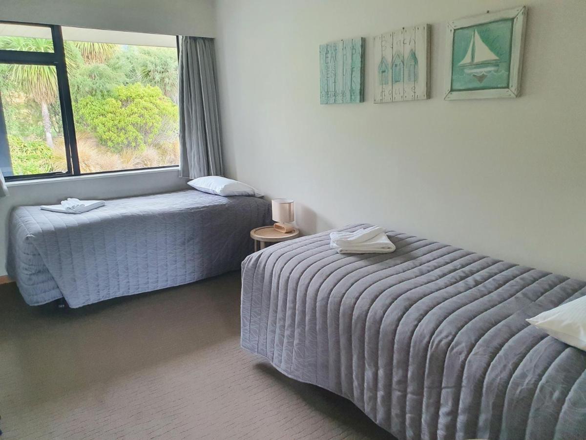 بِكتون Bay Vista Waterfront Motel المظهر الخارجي الصورة